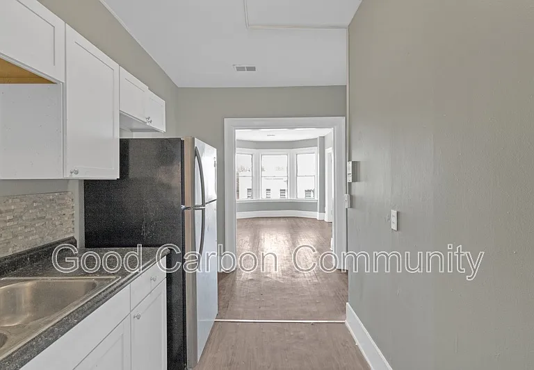 1073 Grant St #22 — Photo 4
