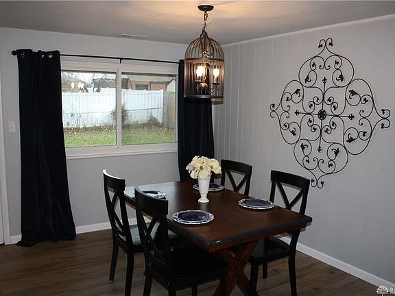 3rd image of 238 Ironwood Dr