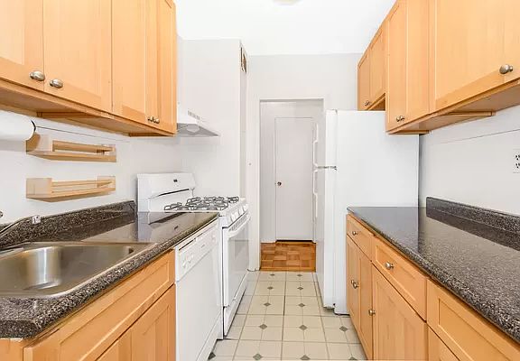 4th image of 2400 Johnson Ave APT 7-C