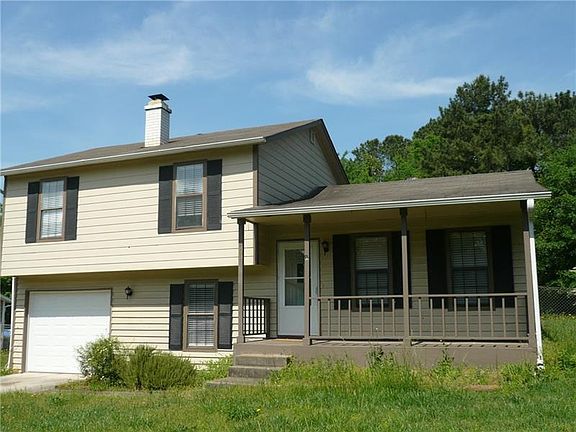 2nd image of 2953 Meadow Wood Ct