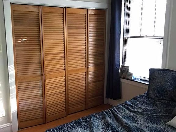 4th image of 4455 N Leavitt St APT 2