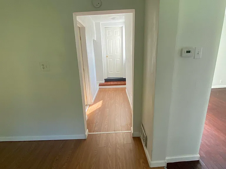 61 Pointview Rd #2 — Photo 24