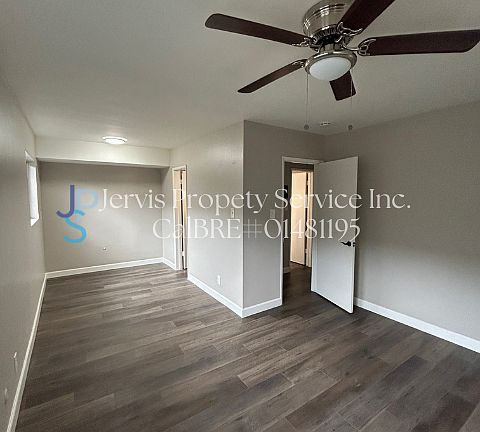 4th image of 4632 E 59th Pl #14