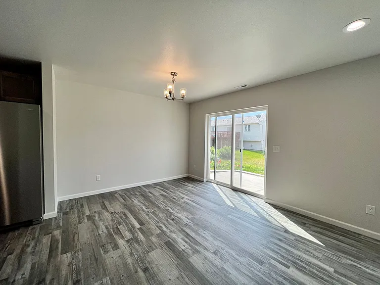 116 Marshall Loop — Photo 4