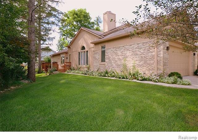 1st image of 35695 Lone Pine Ln #1
