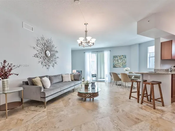 7275 SW 90th St #C510, Miami, FL 33156