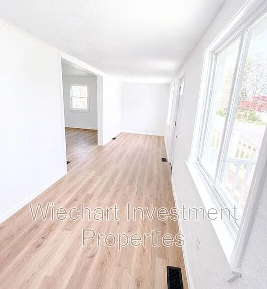 409 Gibbs Ave — Photo 8