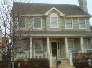 39W232 Armstrong Ln, Geneva, IL 60134