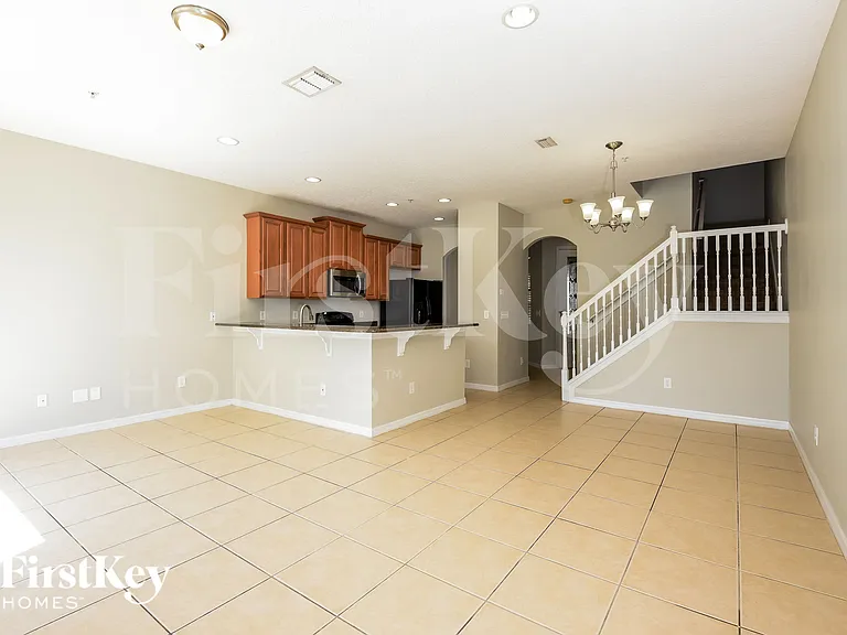 9576 Silver Buttonwood St — Photo 3