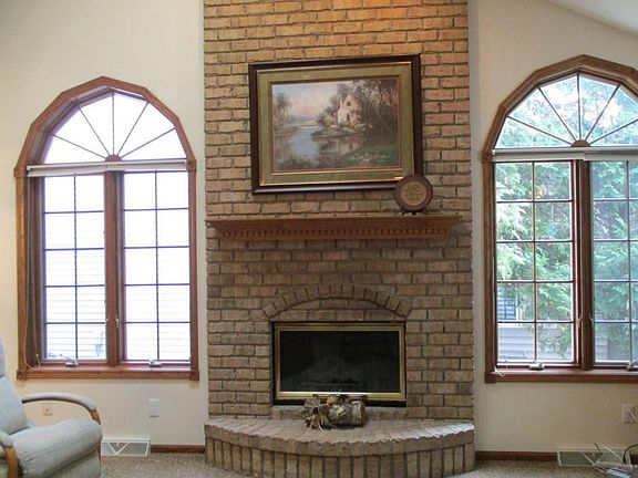 Brick, gas fireplace