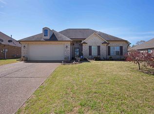 24 Valleydale Dr, Jackson, TN 38305