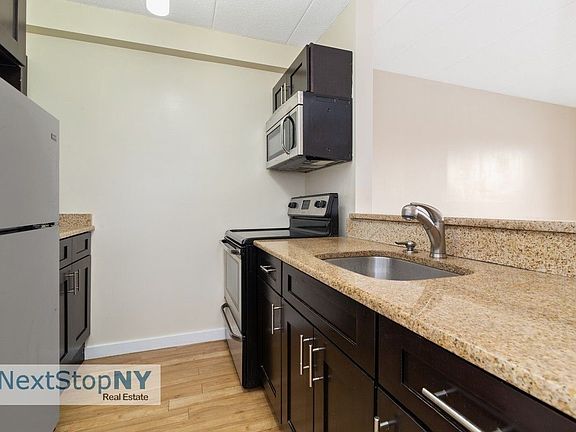 5th image of 108-27 Seaview Ave APT 36A