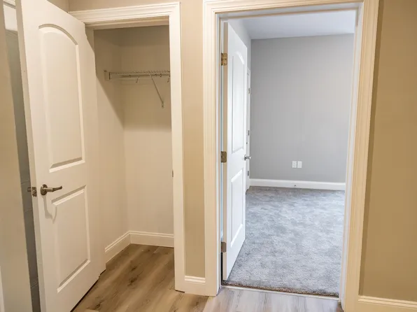 CARLS CORNER RESIDENTIAL