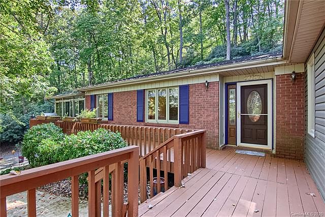 1st image of 501 Oakwilde Dr
