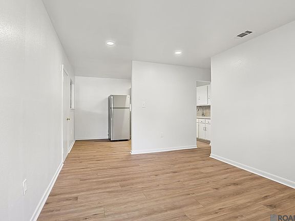 4th image of 6004 Biscayne Dr