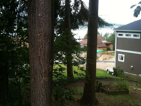 4th image of 314 205th Ct NE