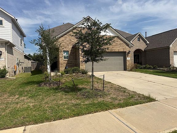 2nd image of 414 Alex Arbor Way