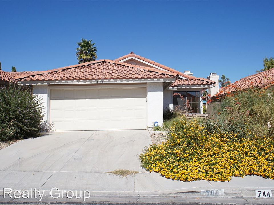 1st image of 744 Whispering Palms Dr