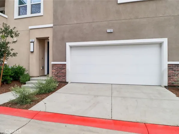 228 Farley Ln, Pomona, CA 91767