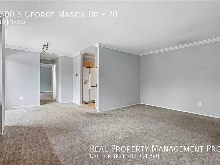 1500 S George Mason Dr #20 — Photo 5