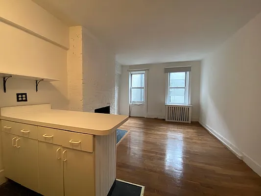 Rented by Village Living Realty | media 4