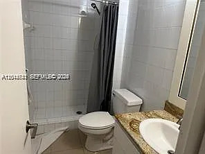 1205 Mariposa Ave #212 — Photo 13