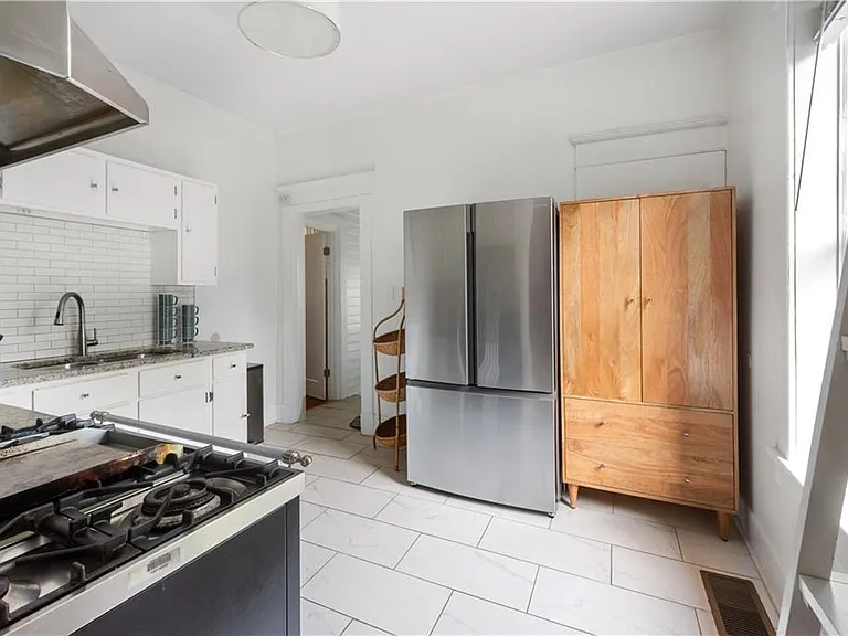 664 Kennesaw Ave NE — Photo 27