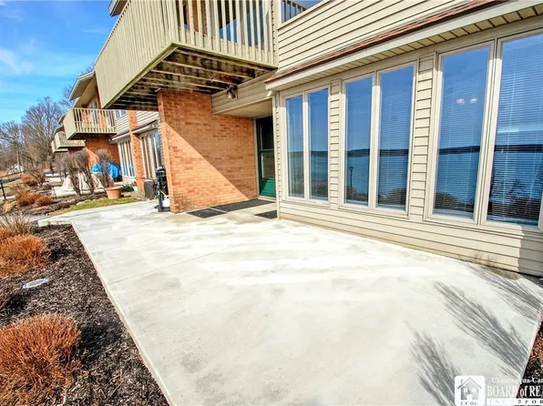 7 Cayuga Dr, Dewittville, NY 14728