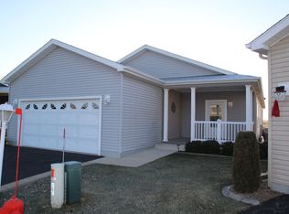 1479 Equestrian Dr, Grayslake, IL 60030