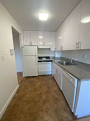 4th image of 141-16 84th Dr APT 1