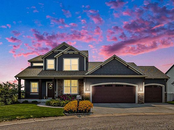 2nd image of 5112 Autumn Leaf Dr