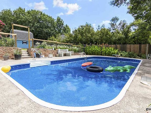 5th image of 8516 Auburn Dr