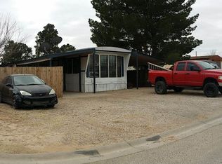 815 Lobo Ln, Carlsbad, NM 88220