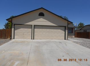 544 Shadow Ln, Fernley, NV 89408