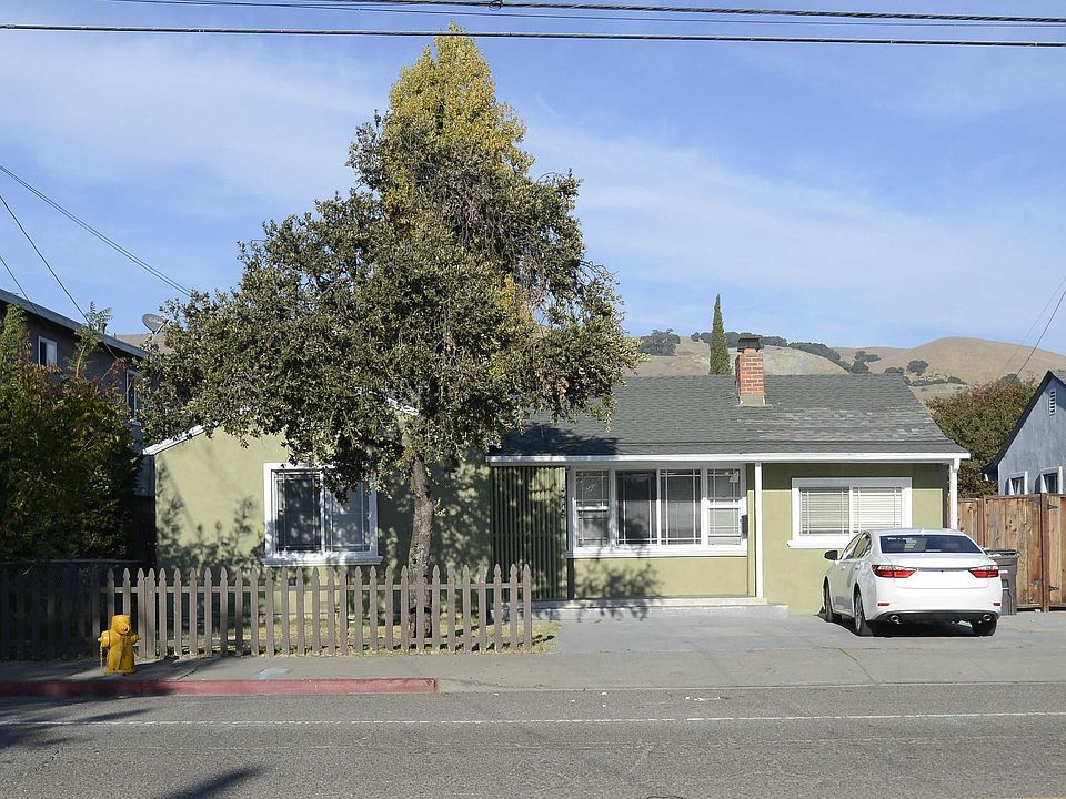 1st image of 29642 Dixon St #B