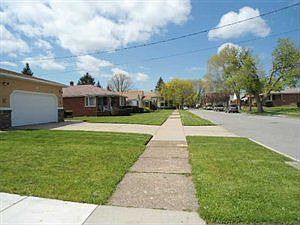3rd image of 2785 Orleans Ave