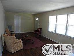 3rd image of 212 Park Ln