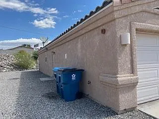 3 bed, 2.0 bath, 2628 sqft, $1,600 — Photo 3