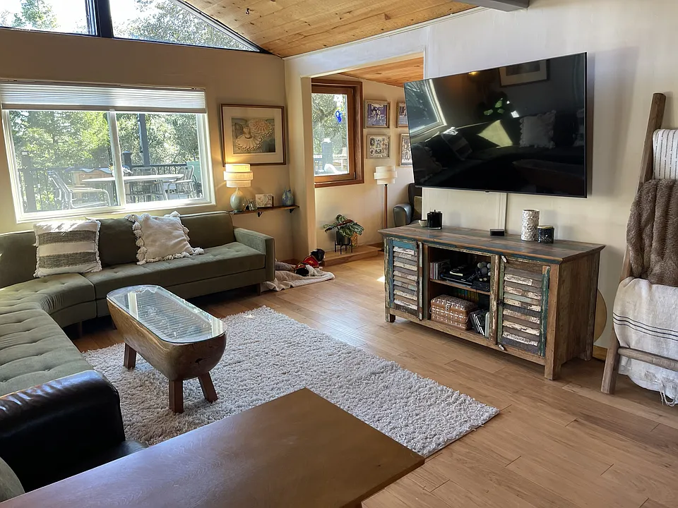 3545 La Madrona Ct