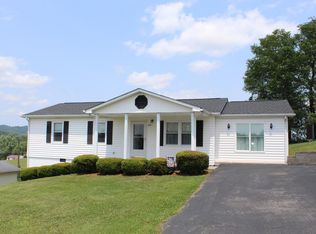 313 Mesa Dr, Glade Spring, VA 24340