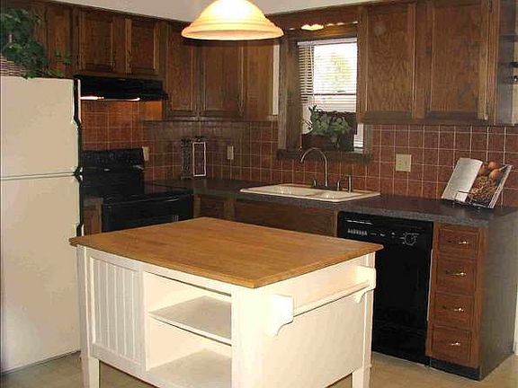 2nd image of 332 Driftwood Ct