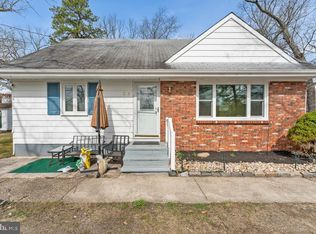 303 N Lakeshore Dr, Browns Mills, NJ 08015