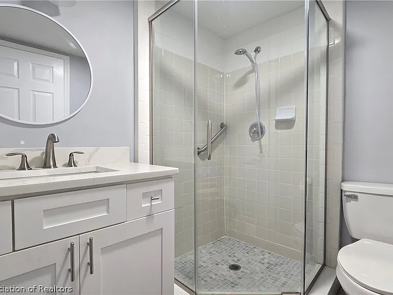 685 Lake June Rd — Photo 11