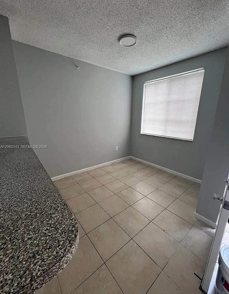 El-Ad Nob Hill Condo — Photo 3