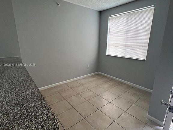 3rd image of 8020 Nob Hill Rd #102