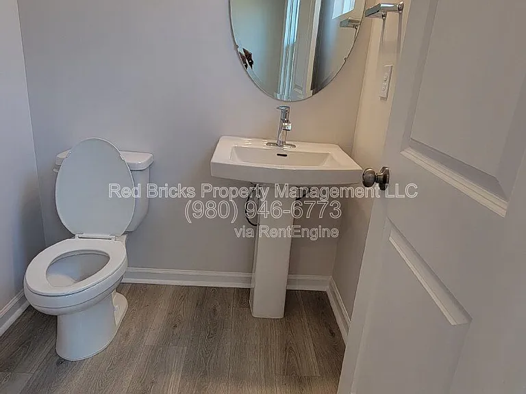 2354 Donnelly Hills Ln — Photo 15