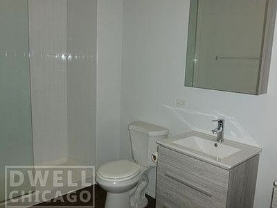 1st image of 2500 N Clybourn Ave APT 402