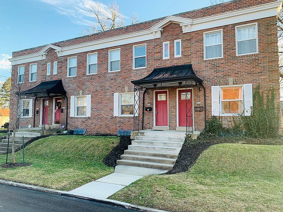 1st image of 1289-1295 Thornwood Pl