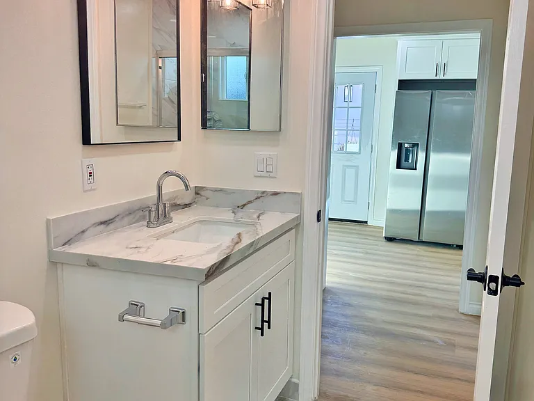 231 Vista Ave #1/2 — Photo 9