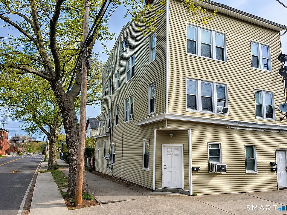101 Woolsey St #3